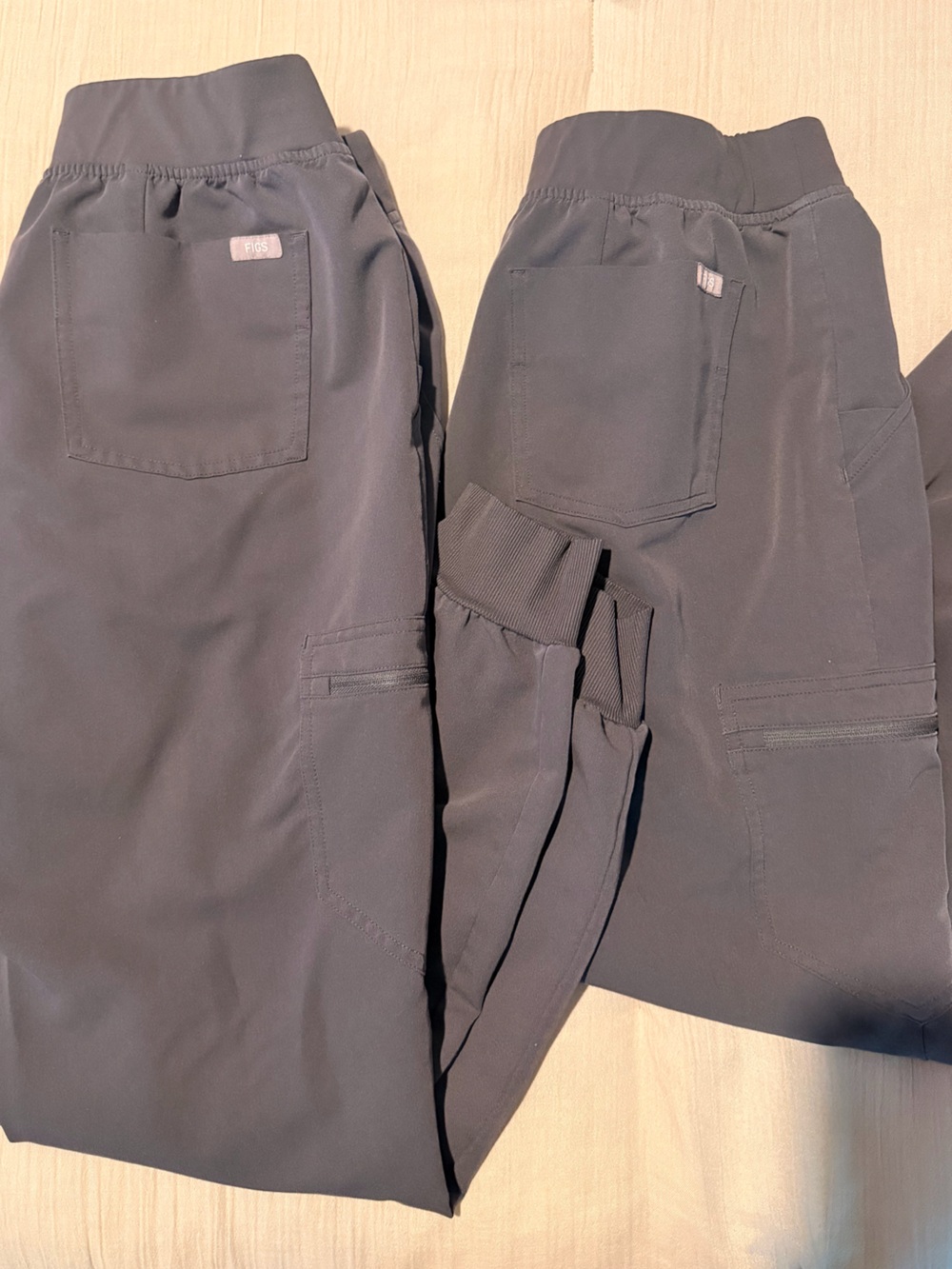 2x Figs Women’s m Slate Gray Jogger Pants with Ankle Cuffs